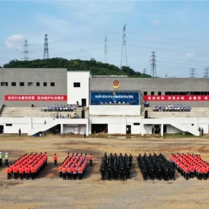 公安的好幫手-KWT無人機，黃石公安反恐演練