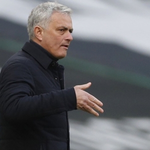 穆里尼奧在羅馬訓練基地加裝大屏幕和無人機，提高訓練水平 ... ...