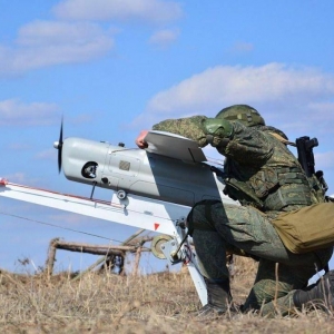 烏克蘭揭秘俄無人機，關鍵部件來自多國，打臉俄自主研制！ ...