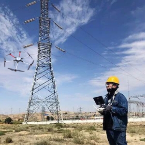 國網蘭州供電公司開啟無人機巡線新模式