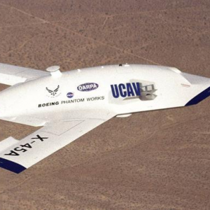 造型怪異的 蝙蝠 設計 美國空軍X-45無人戰斗機